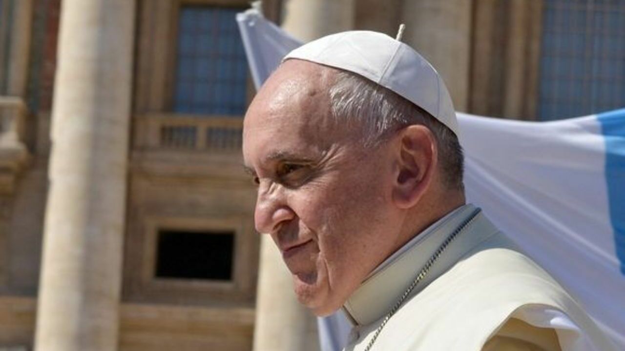 Папа римский Франциск готов встретиться с Путиным и Зеленским ради мира