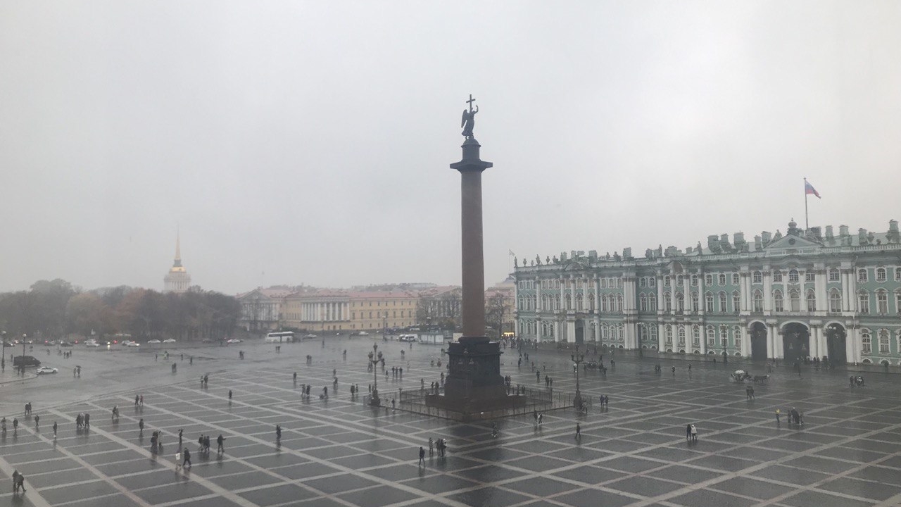 В Петербурге плюс семь и дождь с мокрым снегом
