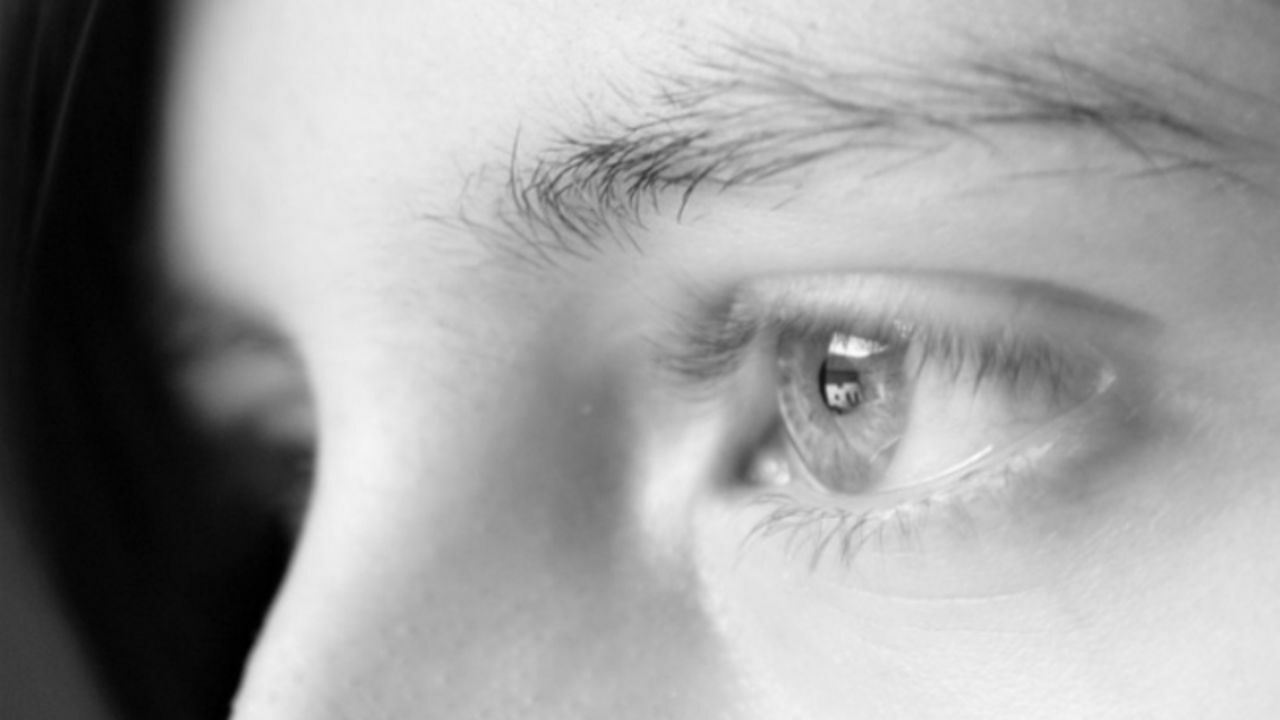 Кардиолог рассказала, как распознать инсульт глаза