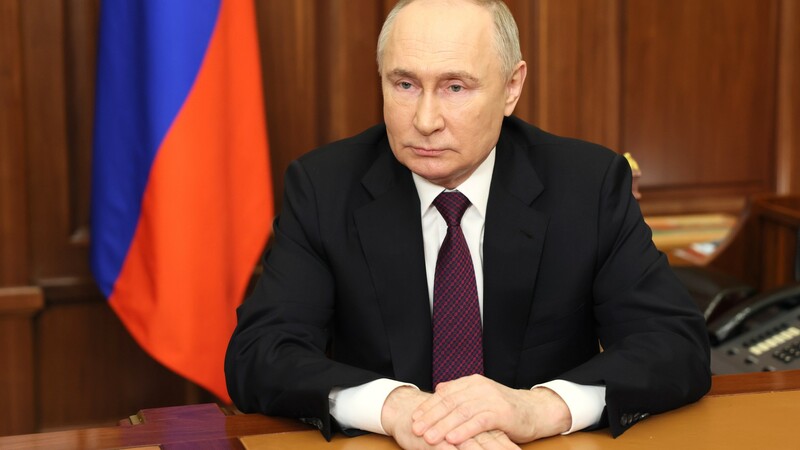 Путин распорядился поддержать российских аграриев