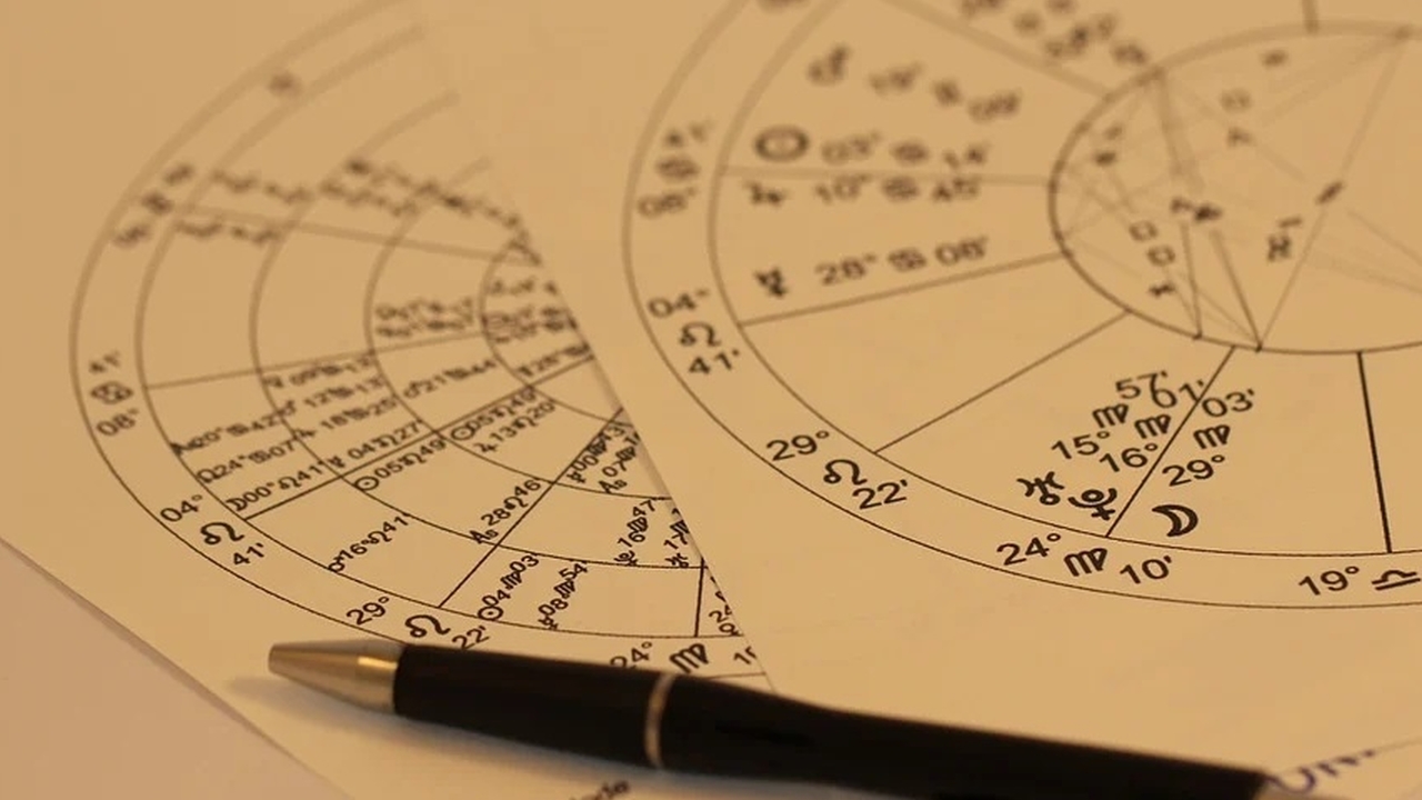 Богатство, удача и любовь: астропрогноз для знаков зодиака на апрель