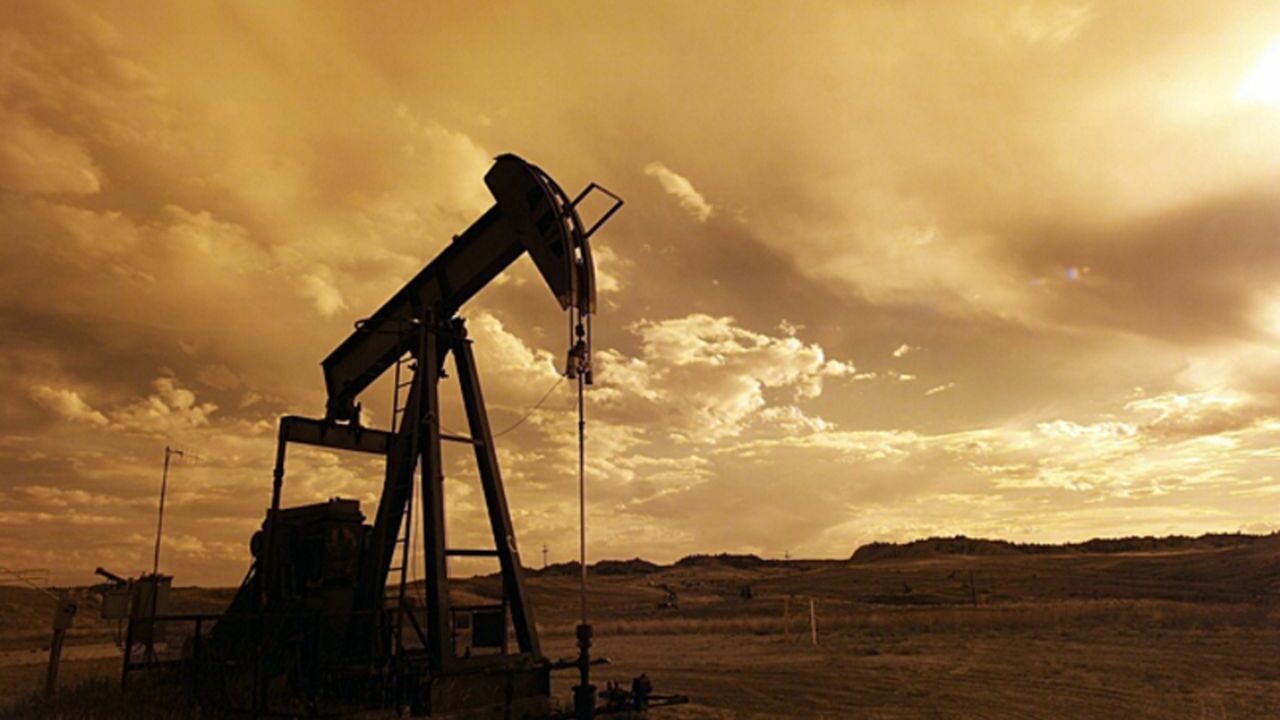 Саудовская Аравия с июля на месяц дополнительно сократит добычу нефти