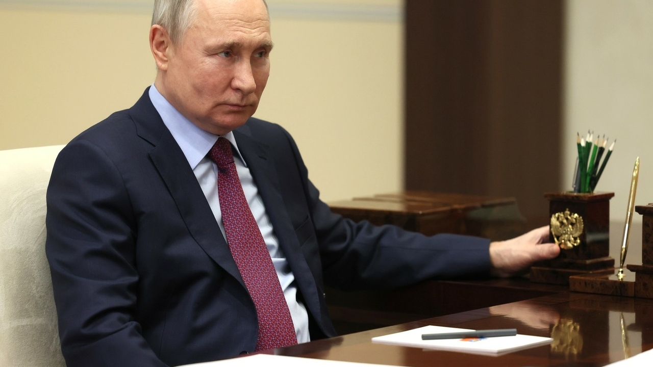 Путин озвучил сроки размещения ядерного оружия в Белоруссии
